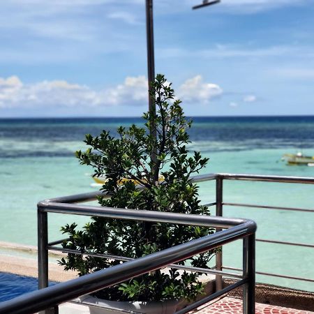 L & M Hearthstones Lodge Oslob Buitenkant foto