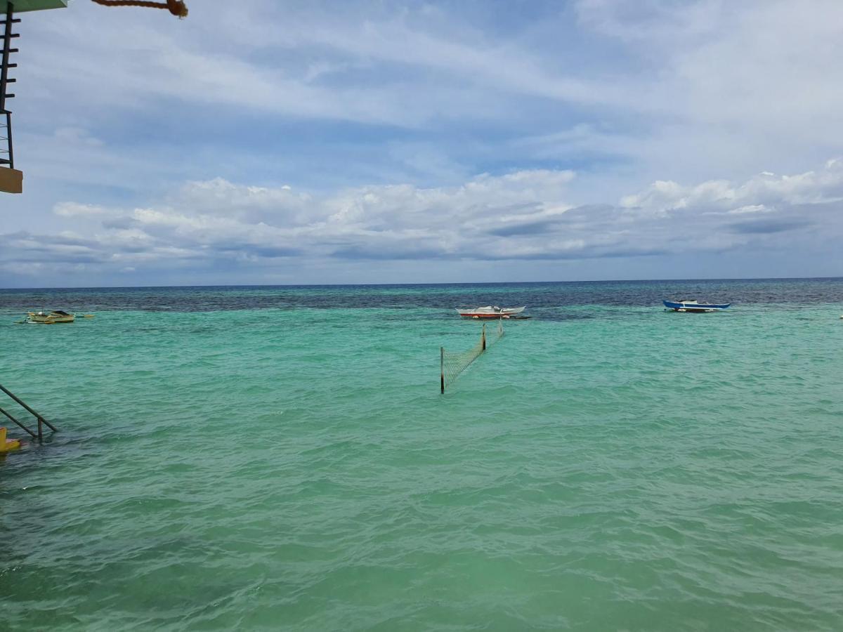 L & M Hearthstones Lodge Oslob Buitenkant foto