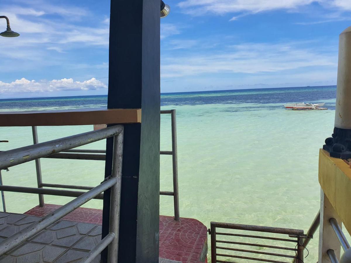 L & M Hearthstones Lodge Oslob Buitenkant foto