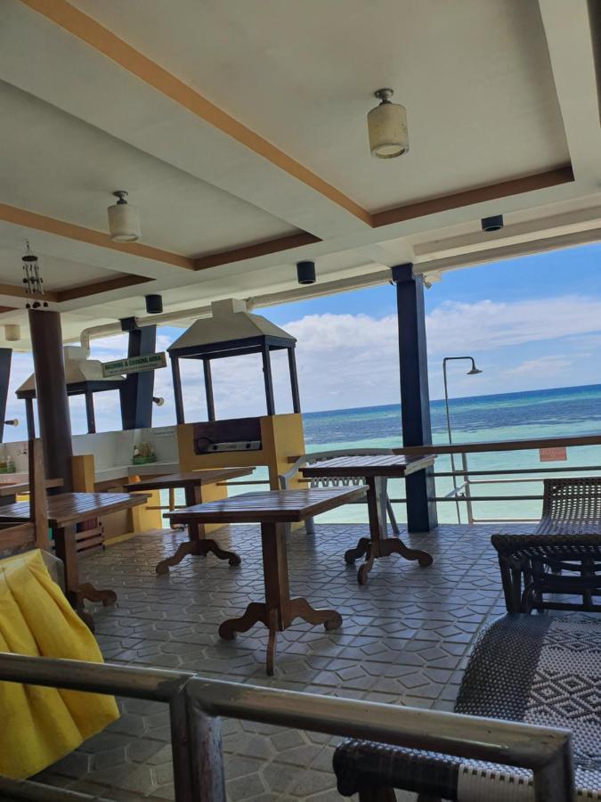 L & M Hearthstones Lodge Oslob Buitenkant foto