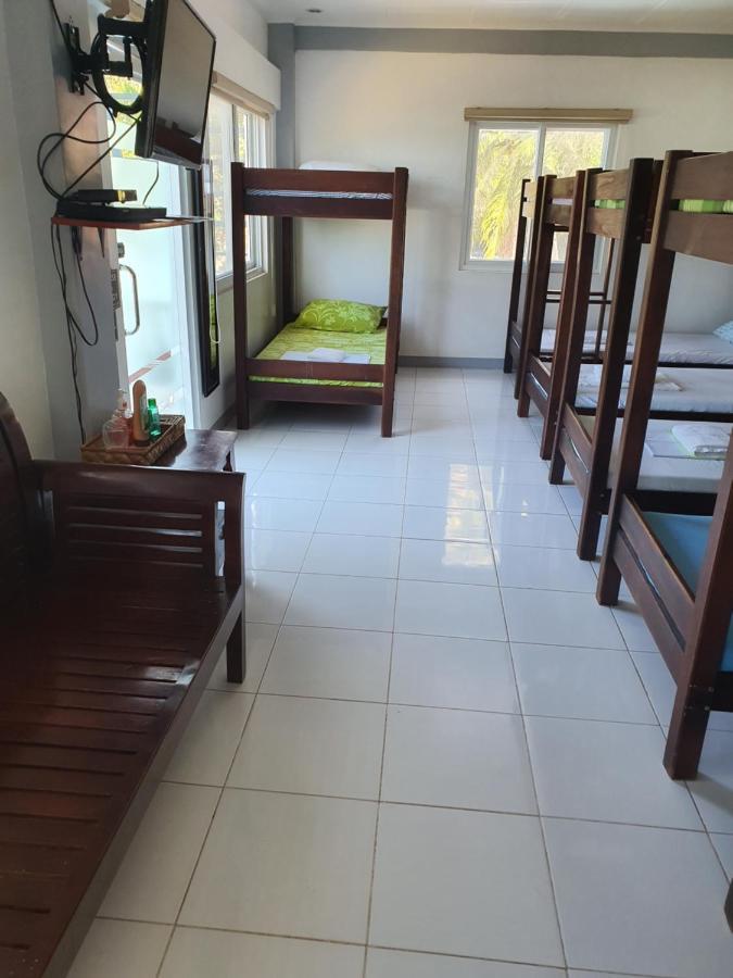 L & M Hearthstones Lodge Oslob Buitenkant foto
