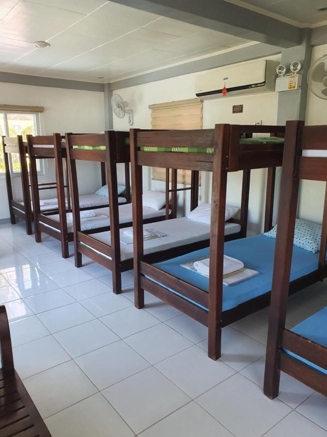 L & M Hearthstones Lodge Oslob Buitenkant foto