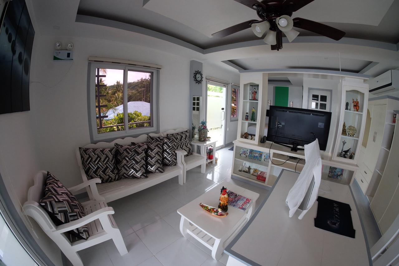 L & M Hearthstones Lodge Oslob Buitenkant foto