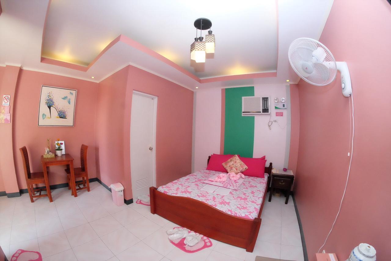 L & M Hearthstones Lodge Oslob Buitenkant foto