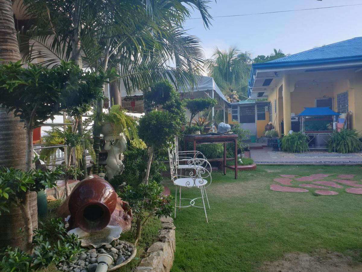 L & M Hearthstones Lodge Oslob Buitenkant foto