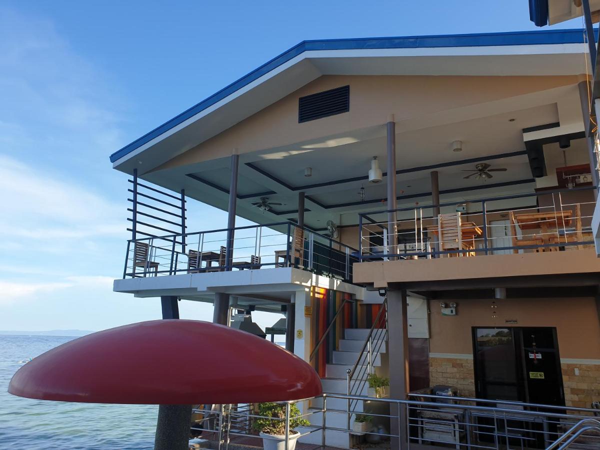 L & M Hearthstones Lodge Oslob Buitenkant foto