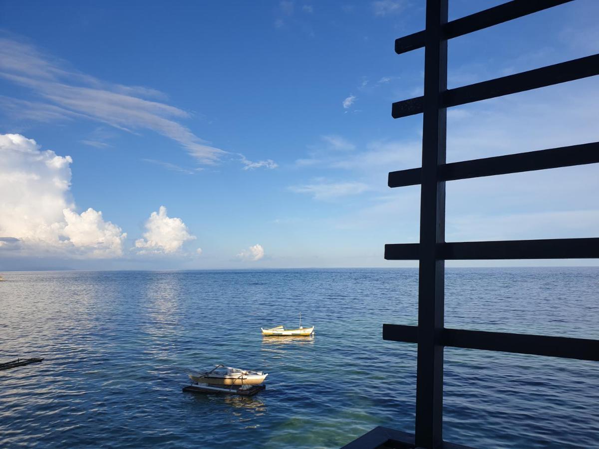 L & M Hearthstones Lodge Oslob Buitenkant foto
